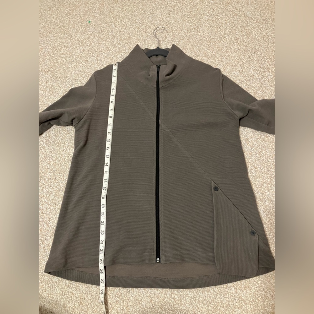 F. H. Clothing Travel Jacket Zip Up‎ Driftwood Womens size medium NWT - Picture 9 of 9